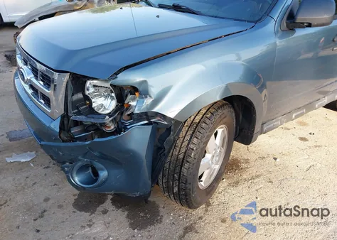 2010 Ford Escape Xlt из США, поврежденный, VIN 1FMCU0D71AKD02715